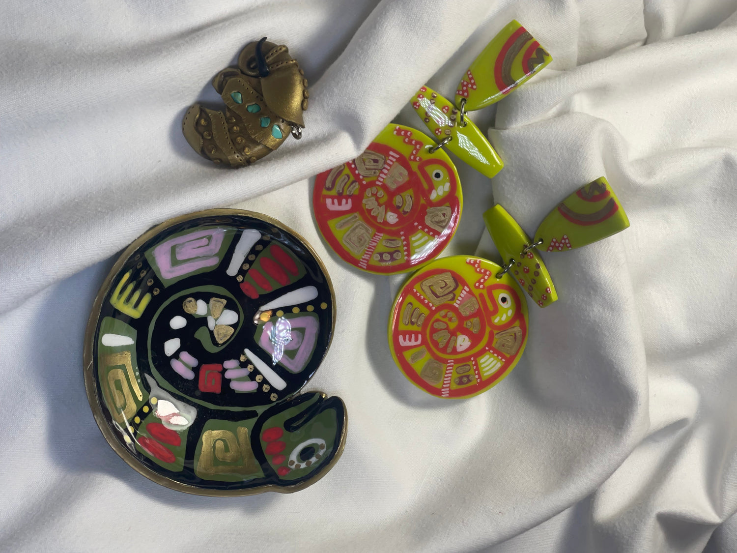 Glow Gifts & Bundles