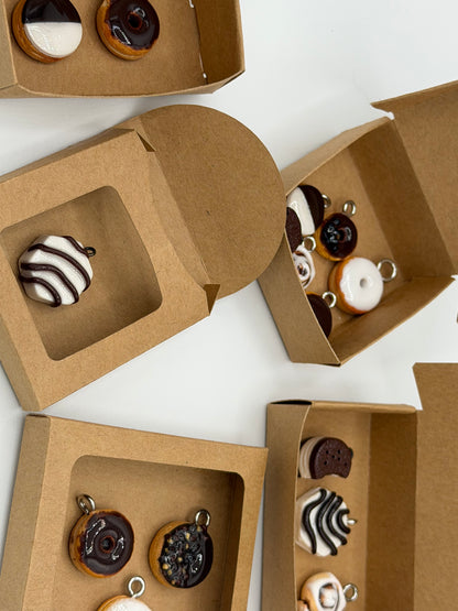 🍰 Zebra Cake Charms