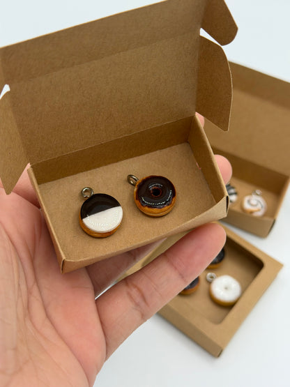 🍰 Zebra Cake Charms