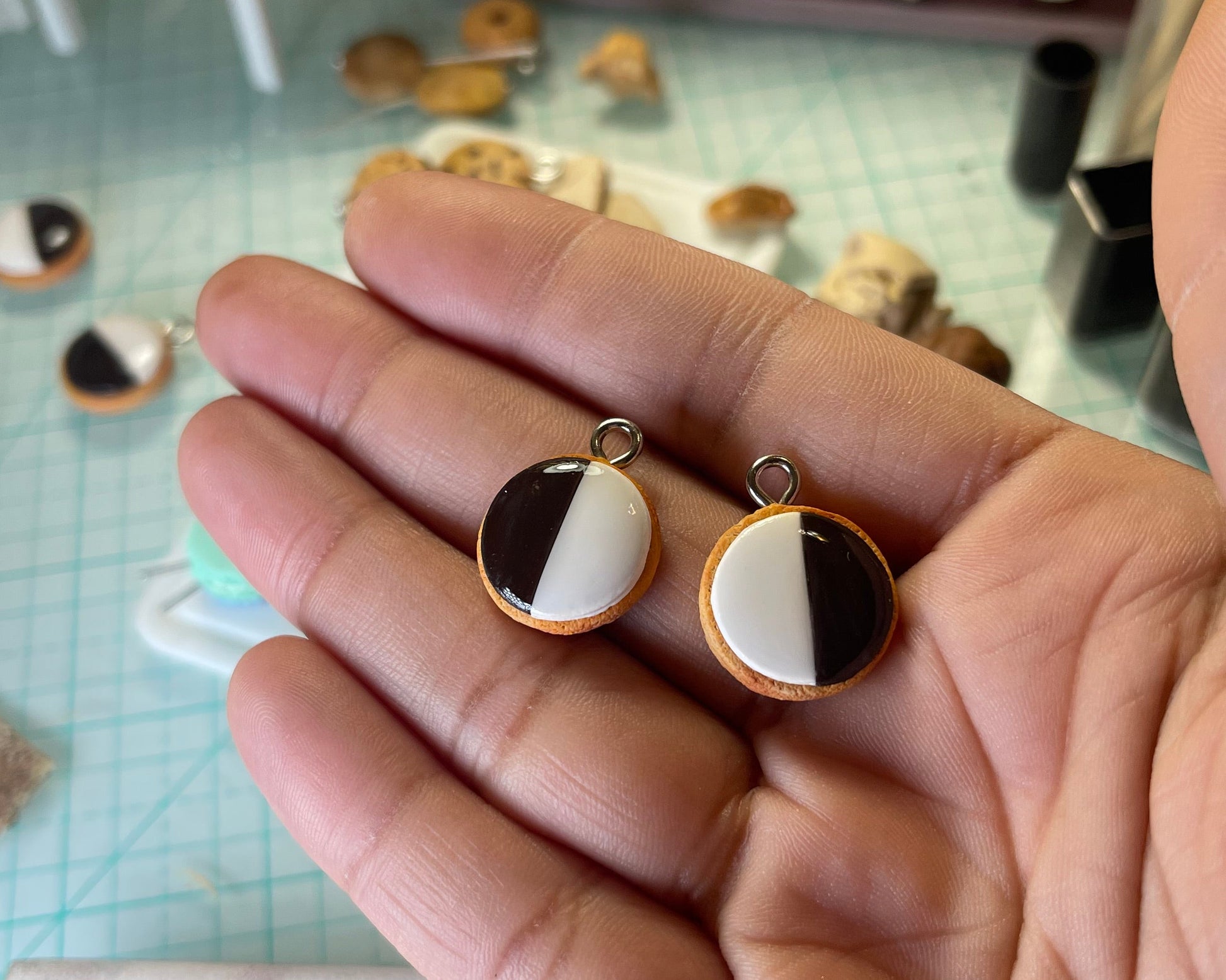 Manhattan black & White cookie Charms- shop juniperzcreations